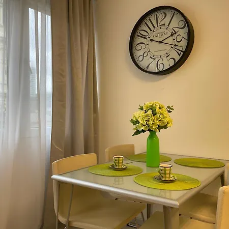 Good Time Center * Varsóvia